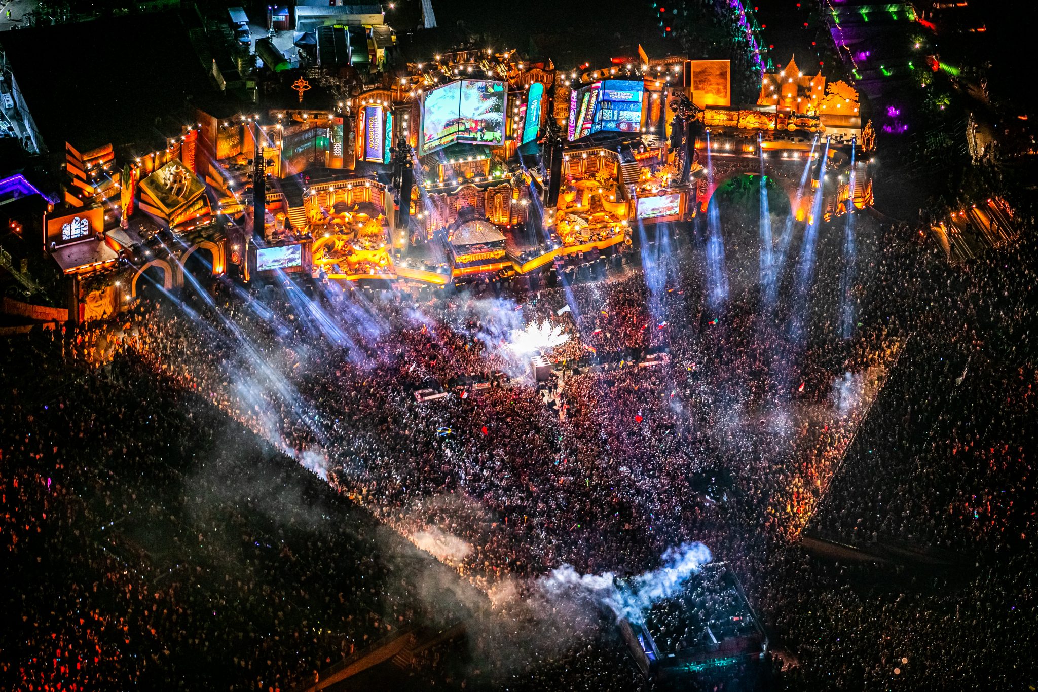 Tomorrowland Around the World chính thức mở bán vé