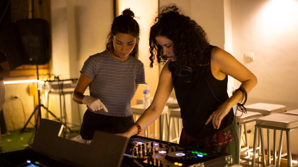 Đan Mạch Mở Học Viện DJ Đầu Tiên Cho Phụ Nữ