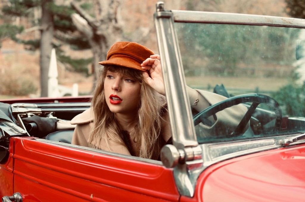 Taylor Swift Phá Vỡ Hai Kỷ Lục Của Spotify Trong Vòng Một Ngày Với “Red (Taylor’s Version)”