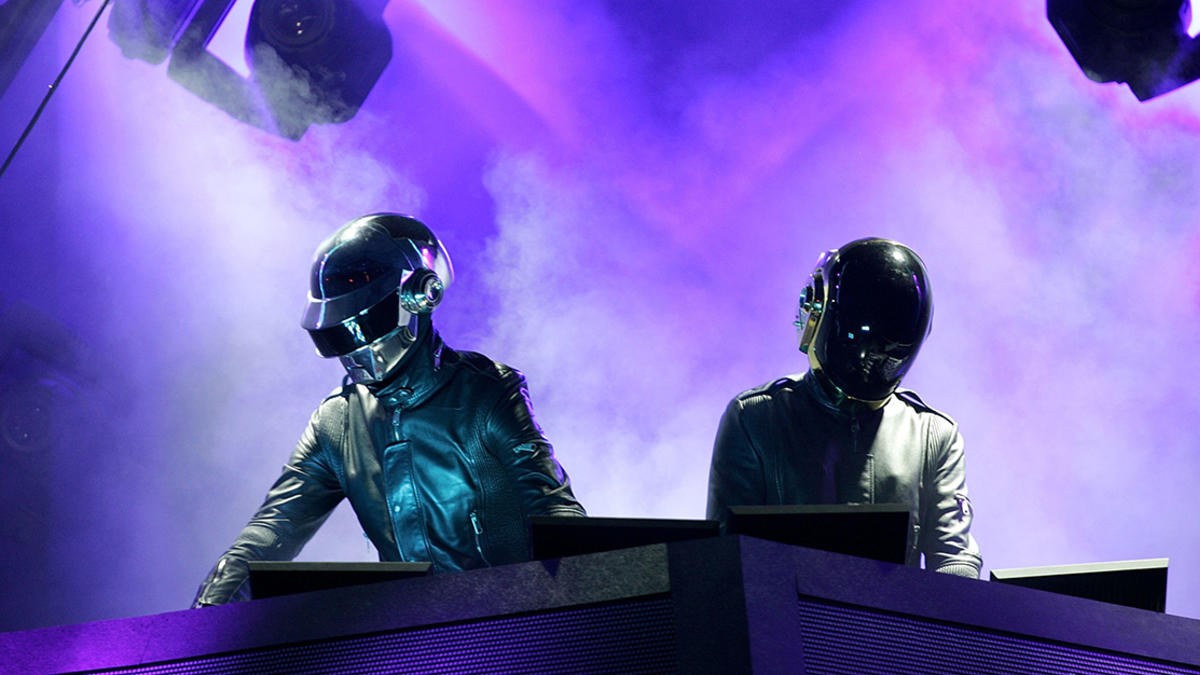“Discovery” Của Daft Punk Đã Đặt Nền Móng Cho EDM Như Thế Nào?