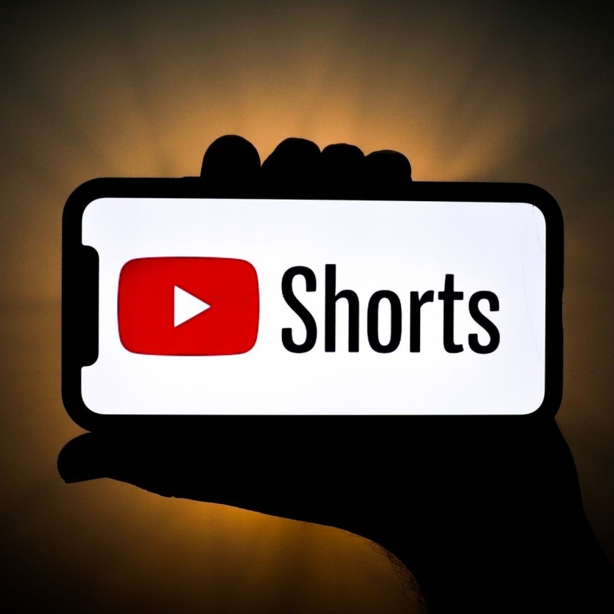Youtube Shorts Ra Mắt Hiệu Ứng Phông Nền Xanh Tương Tự Tính Năng Của TikTok