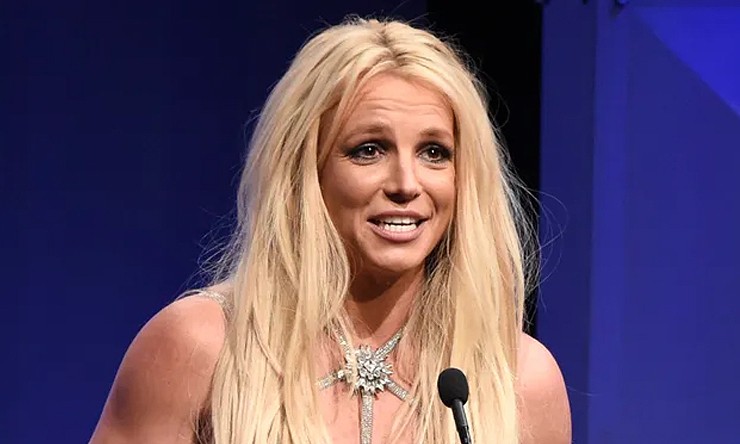 Chuyện Gì Đang Xảy Ra Với Britney Spears?