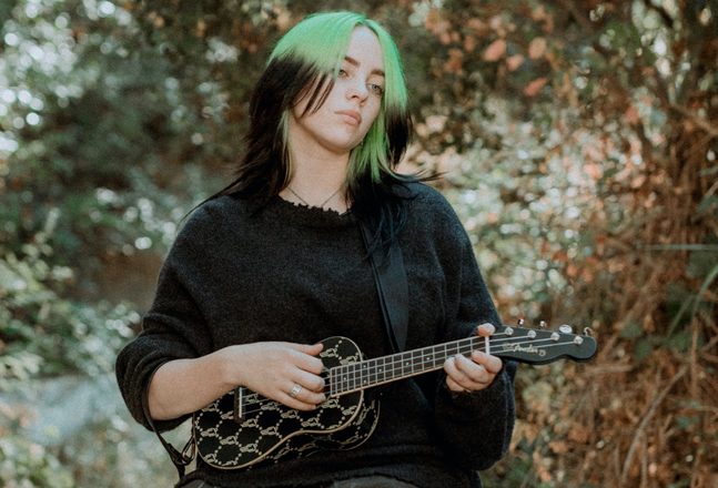 Billie Eilish Bắt Tay Với Fender Để Tạo Ra Một Phiên Bản Ukulele Riêng
