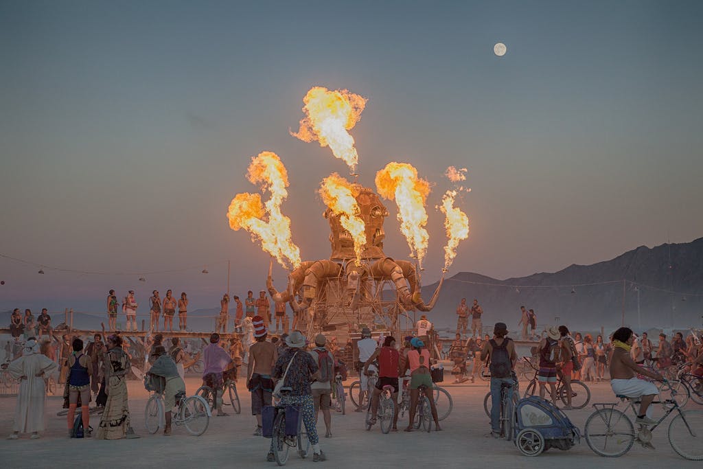 Diplo Sẽ B2b Với Flume Tại Burning Man Vào Thứ 6 Tuần Này!