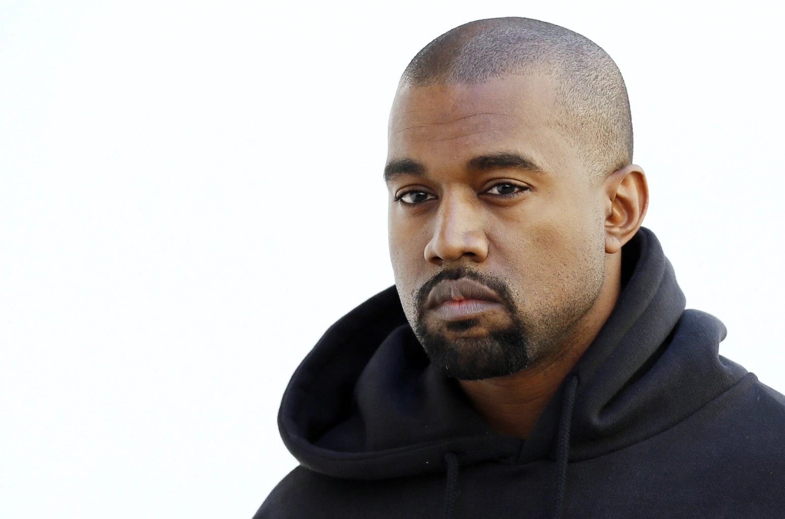 Kanye West Bị Cấm Biểu Diễn Tại Grammy Do Có Những Hành Vi Quá Khích Trên Mạng Xã Hội
