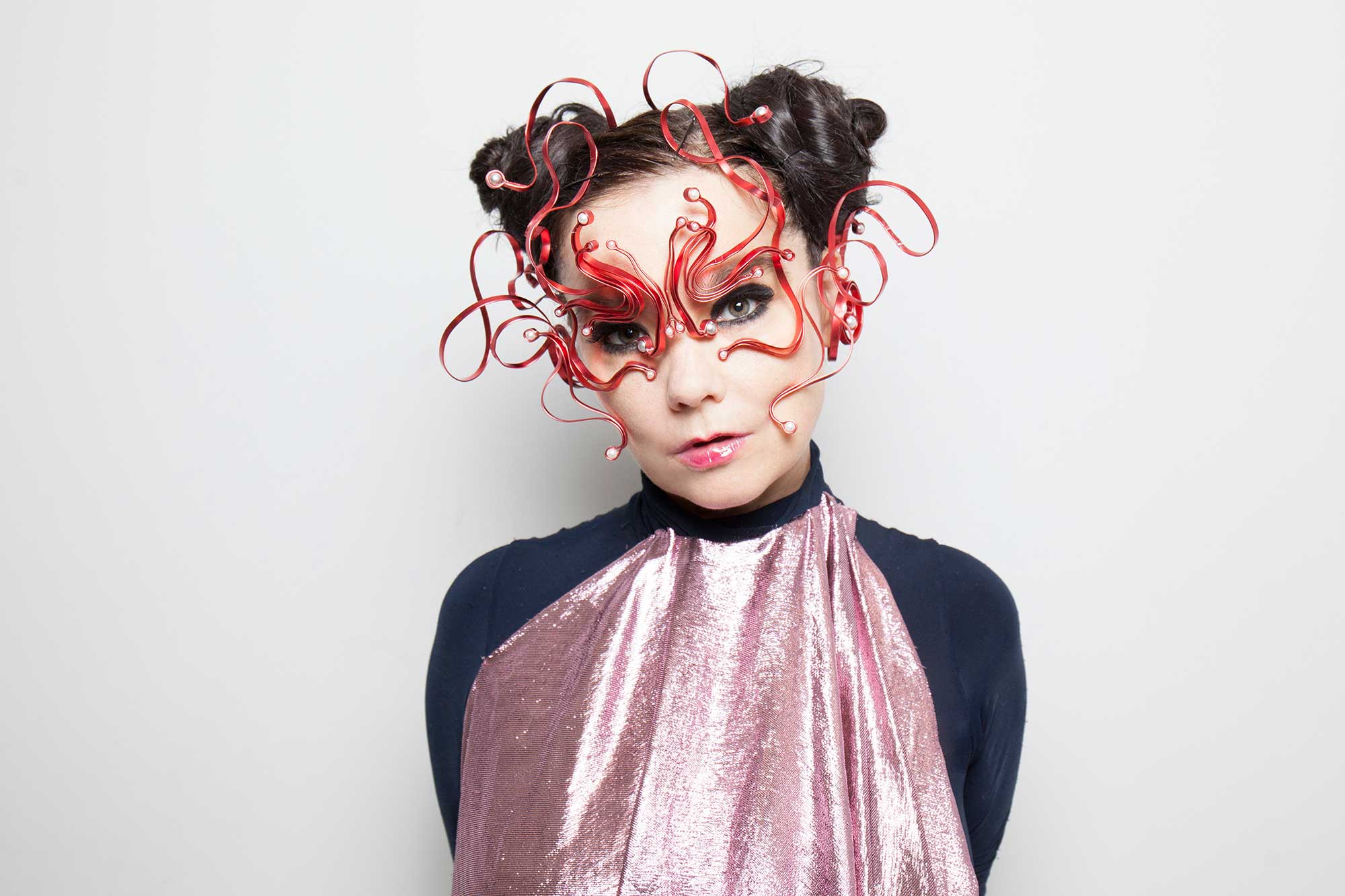 Album Mới Của Björk Sẽ Được Ra Mắt Vào Tháng 11
