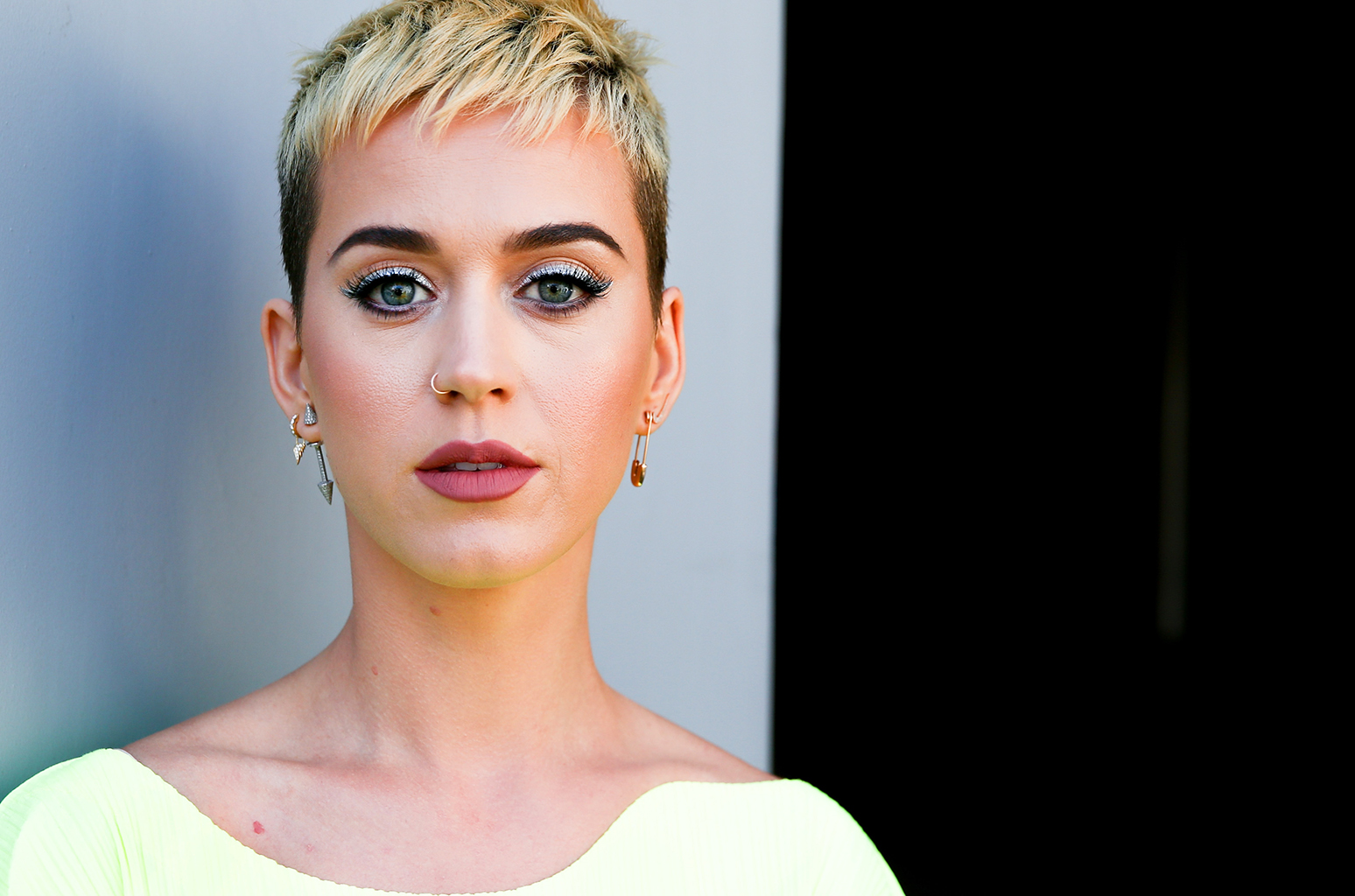Katy Perry Tuyên Bố Tạm Ngưng Hoạt Động Âm Nhạc